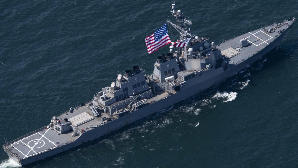 Тикондерога и Арли Берк сравнение