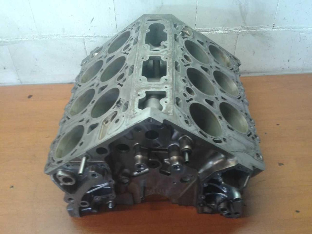 Мотор w12 Ауди