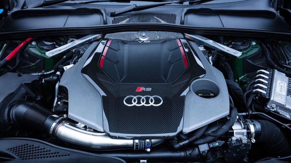 Audi rs5 v8 engine