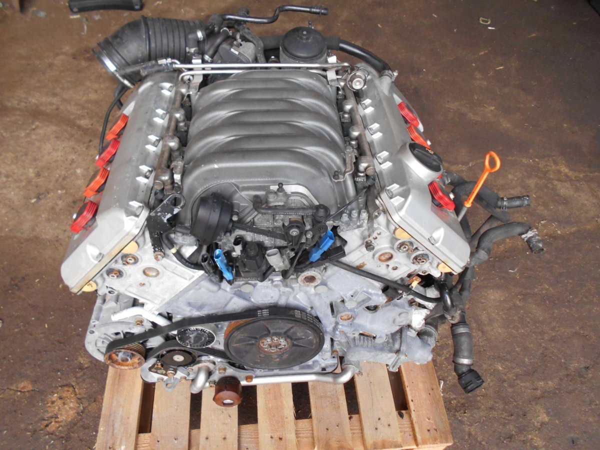 Мотор 4.2 Ауди