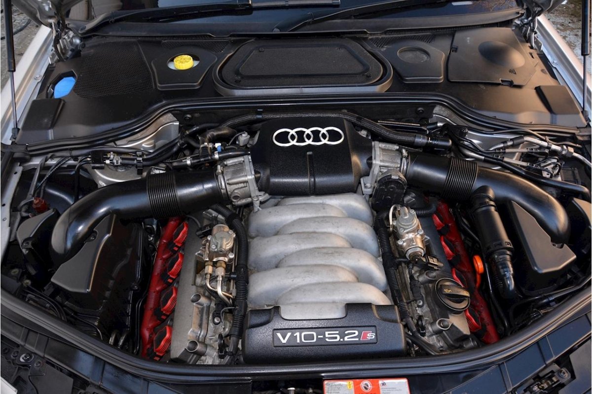 Ауди s8 v12