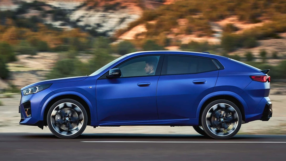 Купить BMW IX 2 2024