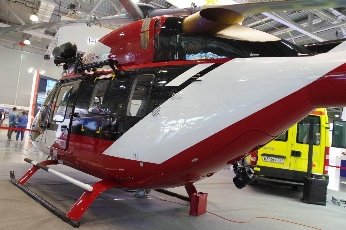 Медицинский вертолет Ансат