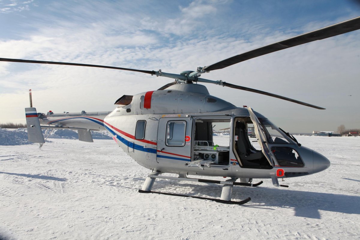 Санитарный вертолет Ансат