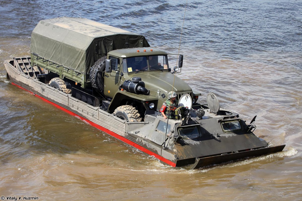 Транспортер ПТС-2