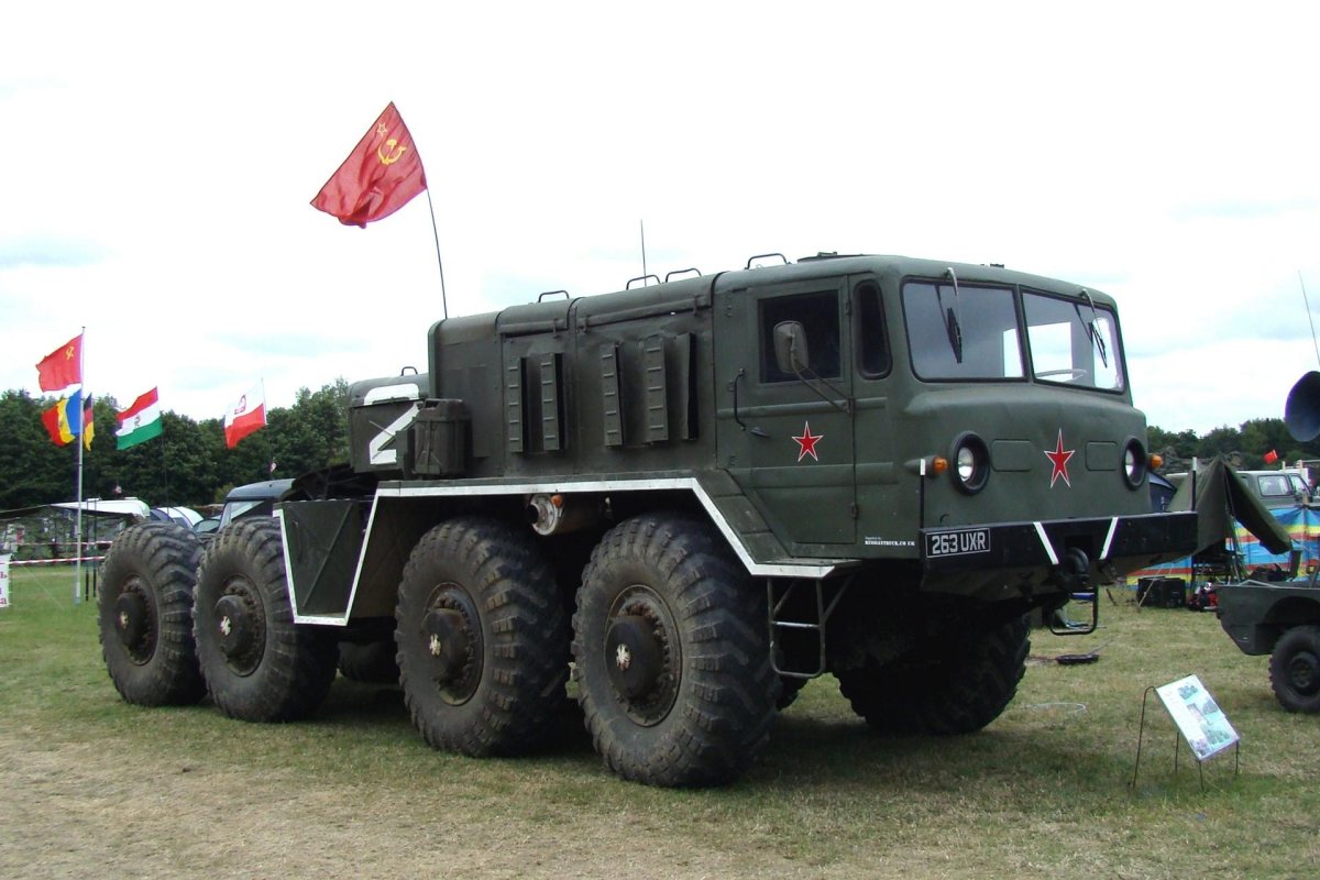 Седельный тягач КЗКТ-7428 Русич