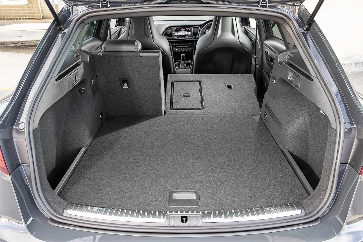 Сеат Леон багажник