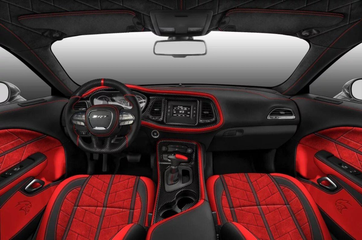 Dodge Challenger 2021 салон