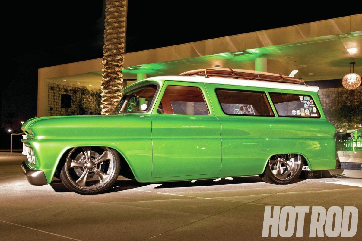 Chevrolet Suburban 1966