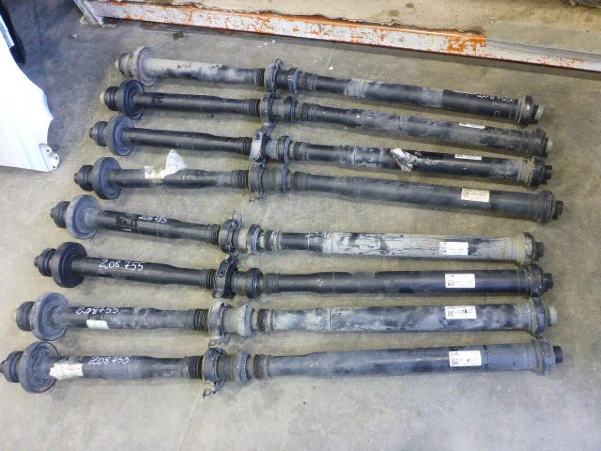 Карданный вал Туарег 3.2