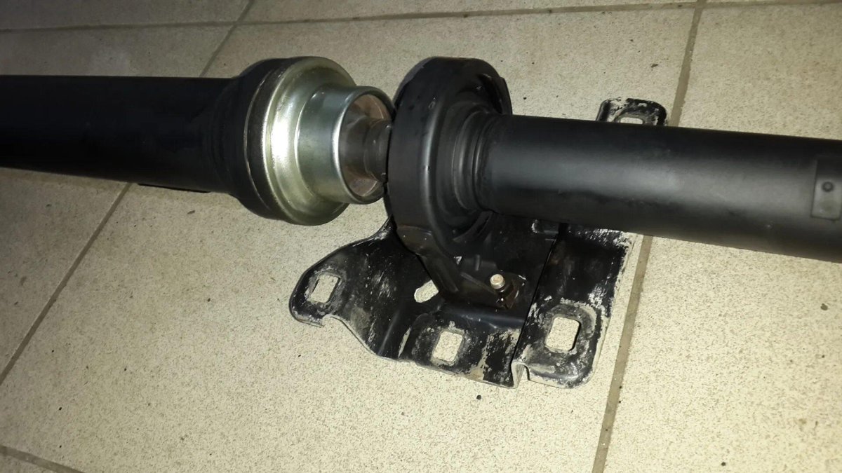 Кардан задний Туарег 2.5 дизель