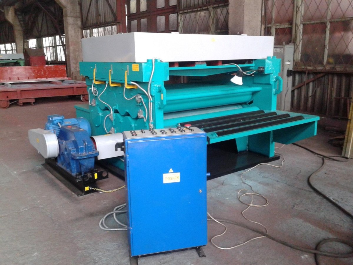 МЛЧ 1725 листоправильная машина для правки листового металла