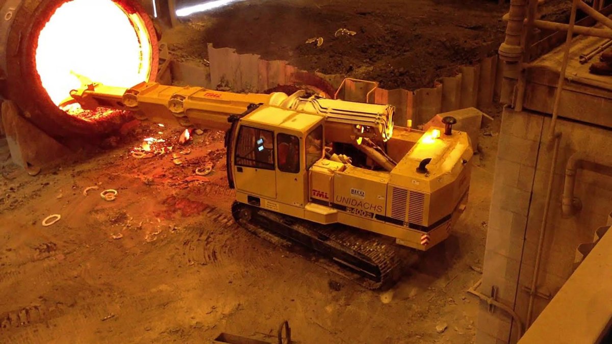 Машина для ломки футеровки UNIDACHS 400m