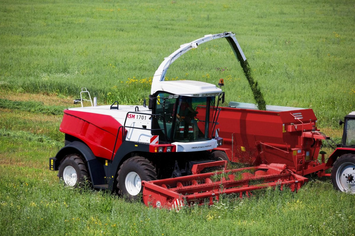 Кормоуборочный комбайн РСМ-1401