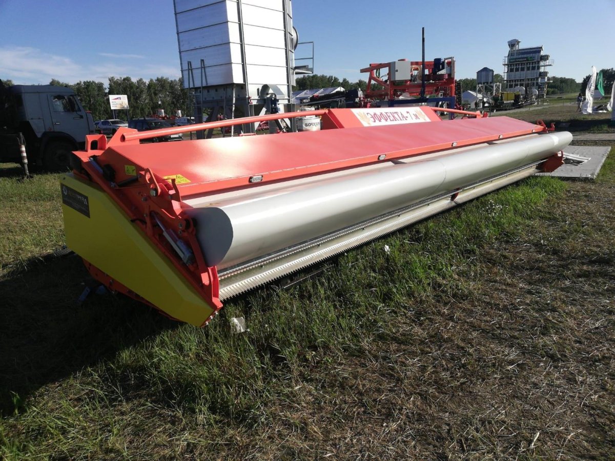 Очесывающая жатка Славянка