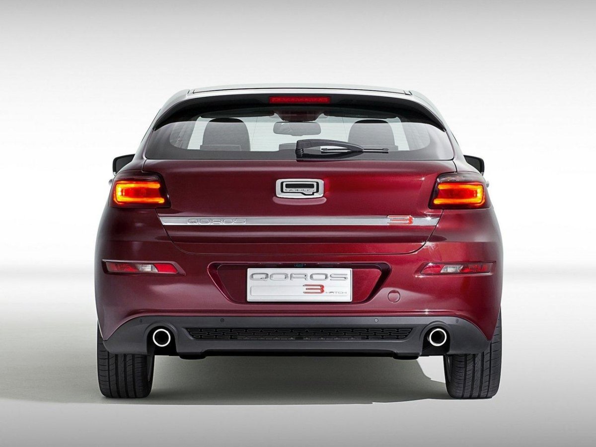 Qoros 3 sedan