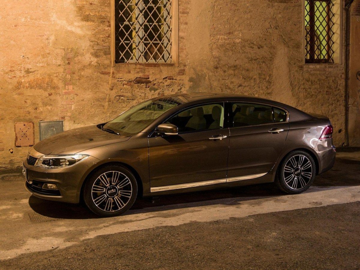 Qoros 3 кросс седан