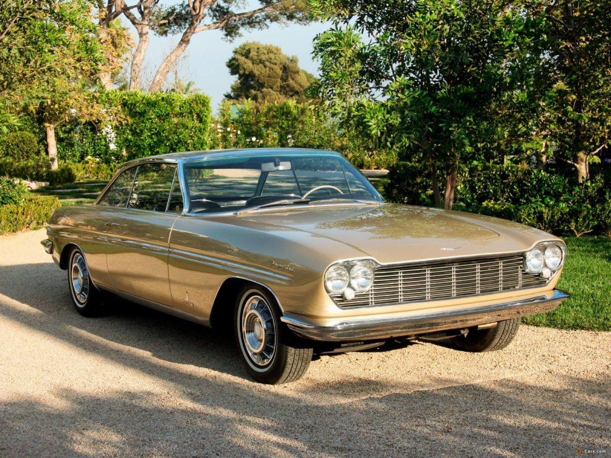 Cadillac Brougham купе