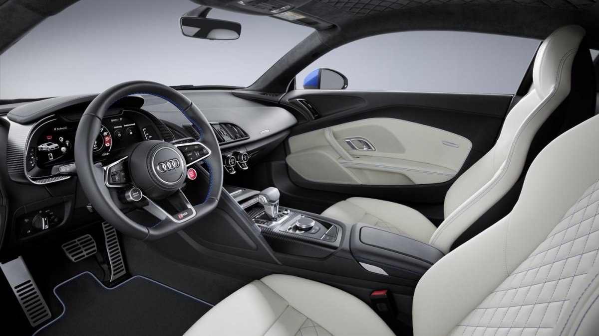 Audi r8 v10 Interior
