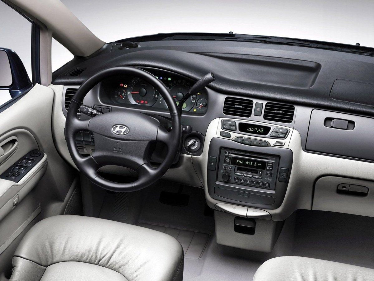 Hyundai Trajet, 2000 салон