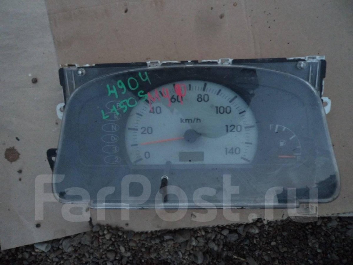 Toyota Spacio 1997 приборная панель