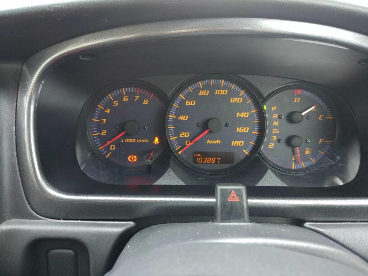 Панель приборов Daihatsu YRV