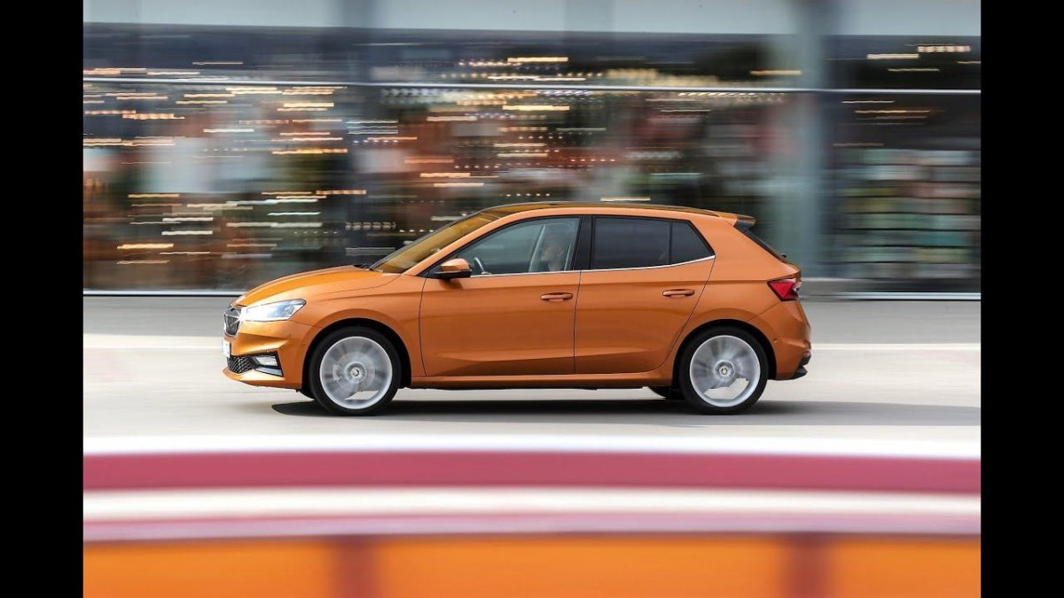 Шкода Фабия 2022