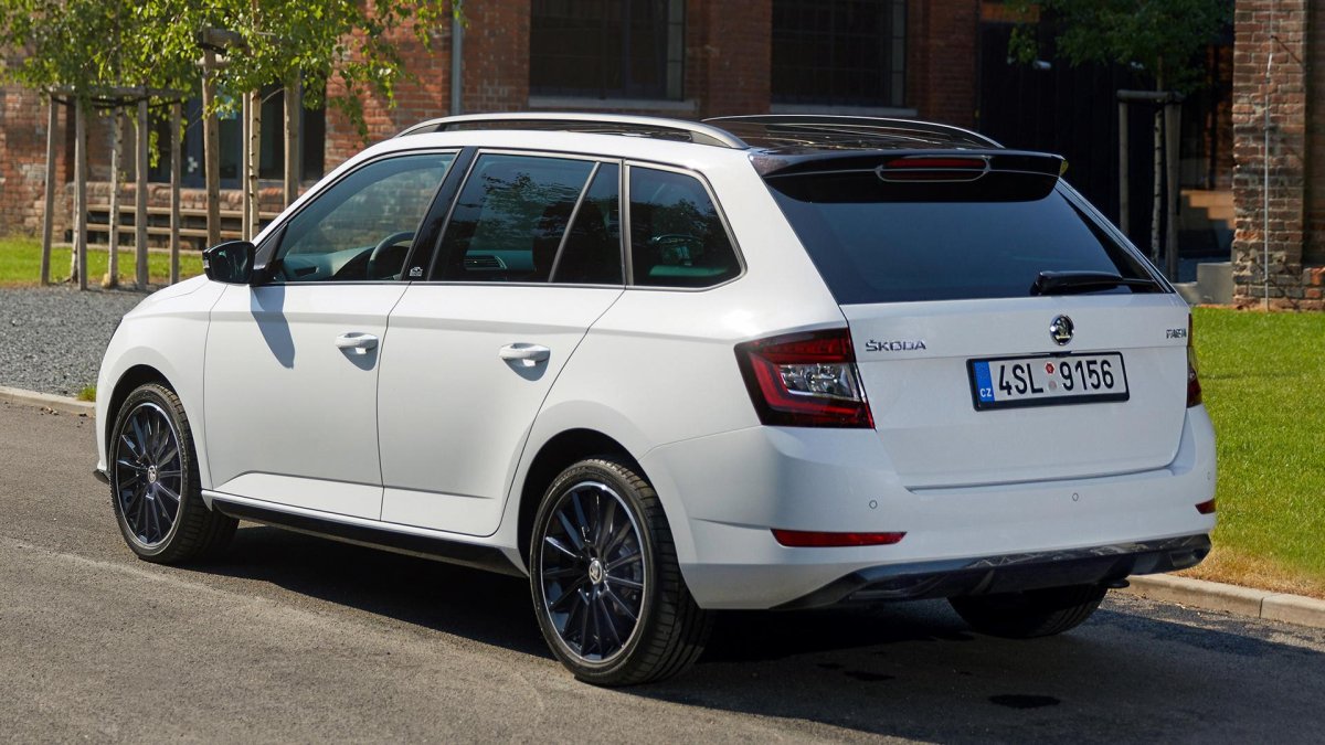 Шкода Октавия Combi 2018