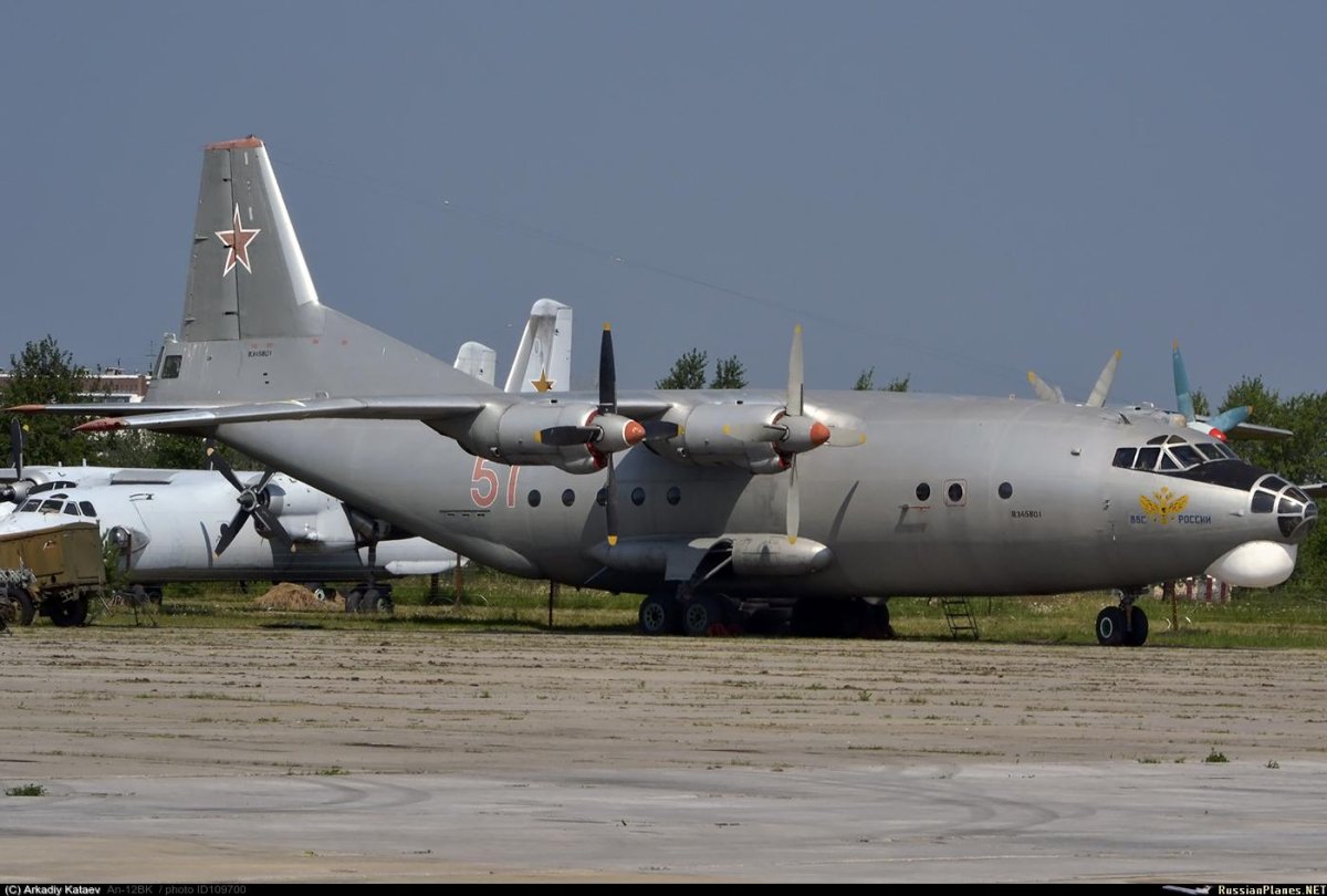 Самолёт АН-12бк ППС