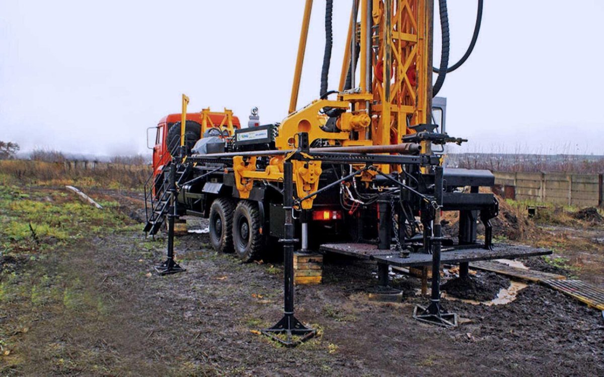 Буровые станки для бурения скважин дж30