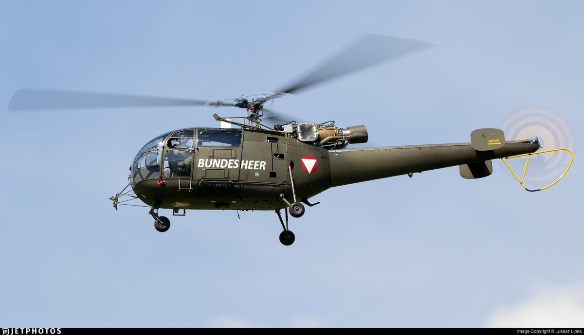 Передача Австрии вертолетов aw169