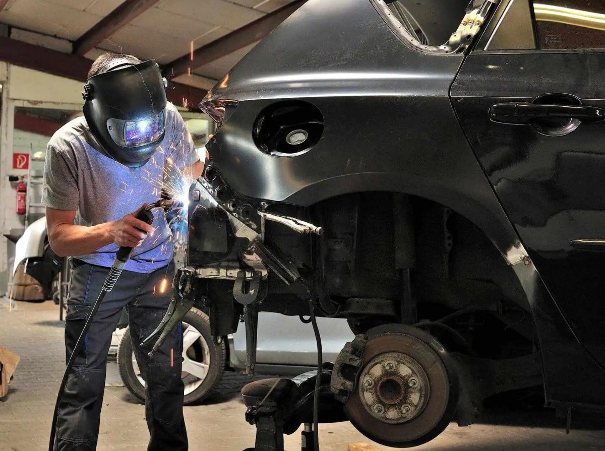 Сварка автомобиля