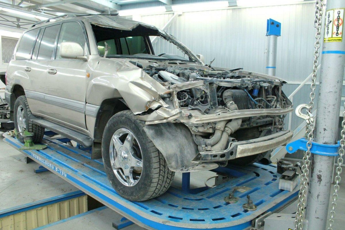 Восстановление кузова Land Cruiser 200