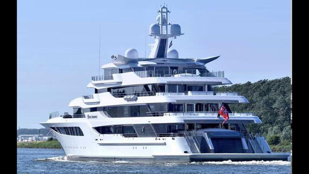 Яхта Медведчука