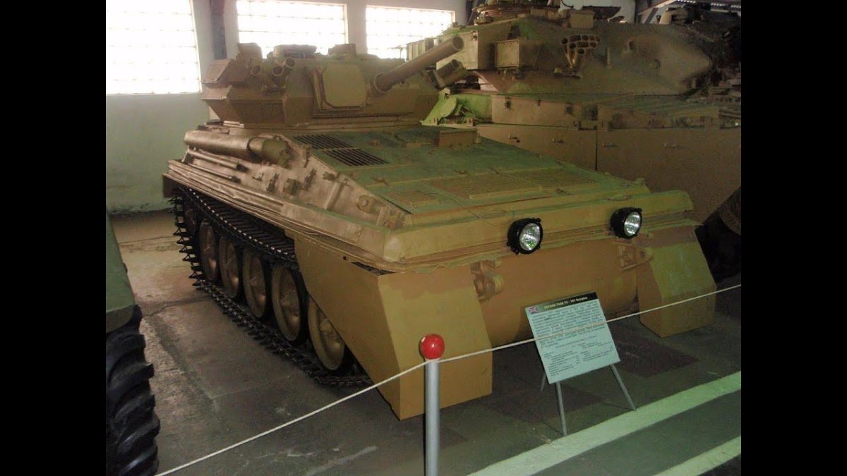 Легкий танк fv101 "Scorpion"