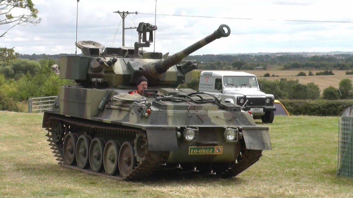 Танк fv101 Scorpion