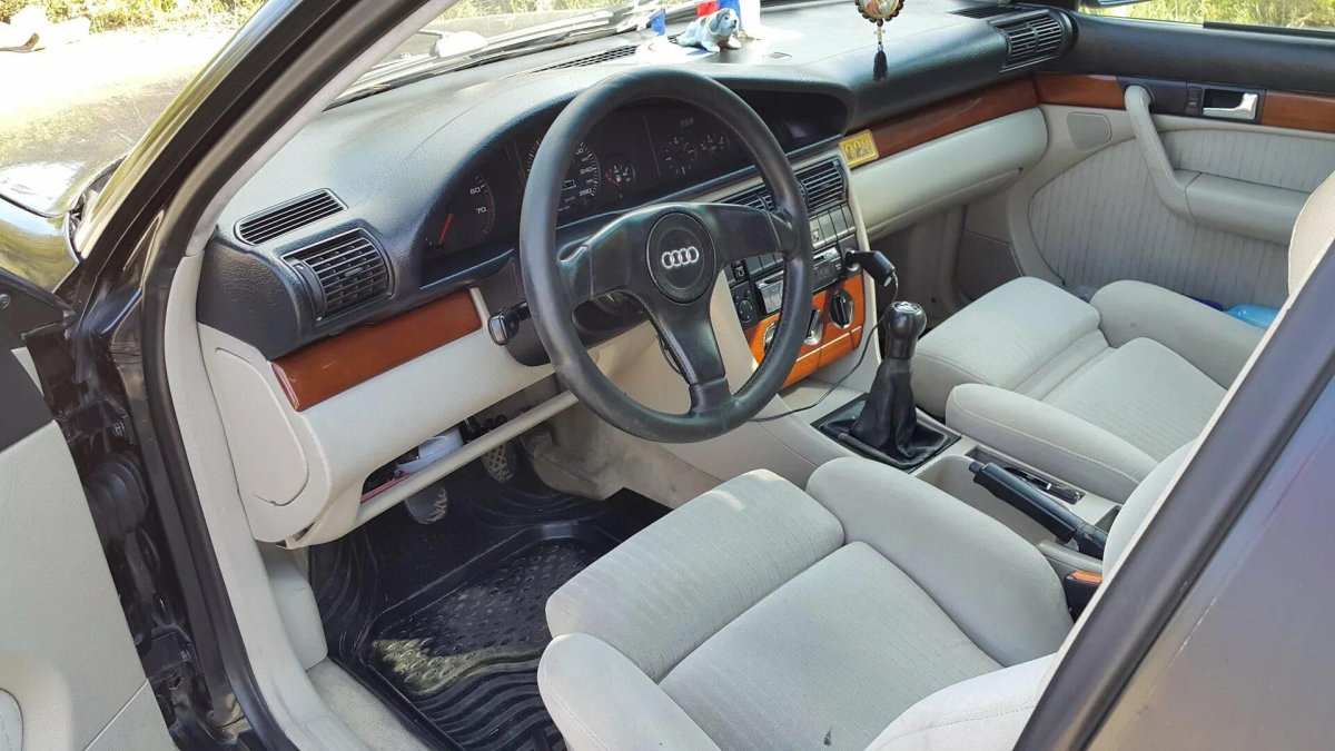 Ауди 100 с4 2.3 салон