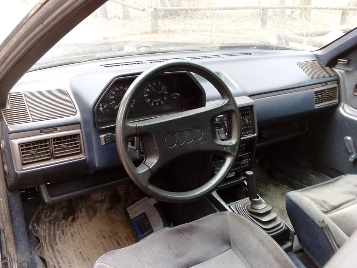 Ауди 100 c3 салон