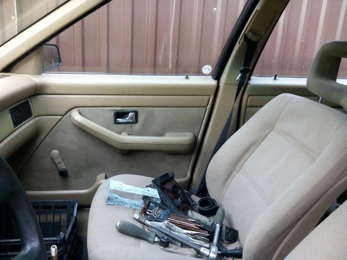 Ауди 100 с3 кожаный салон