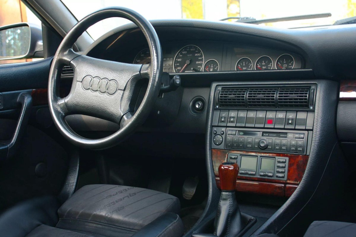 Ауди 100 кватро салон