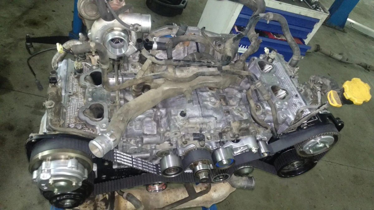 Мотор Субару Форестер 2.5