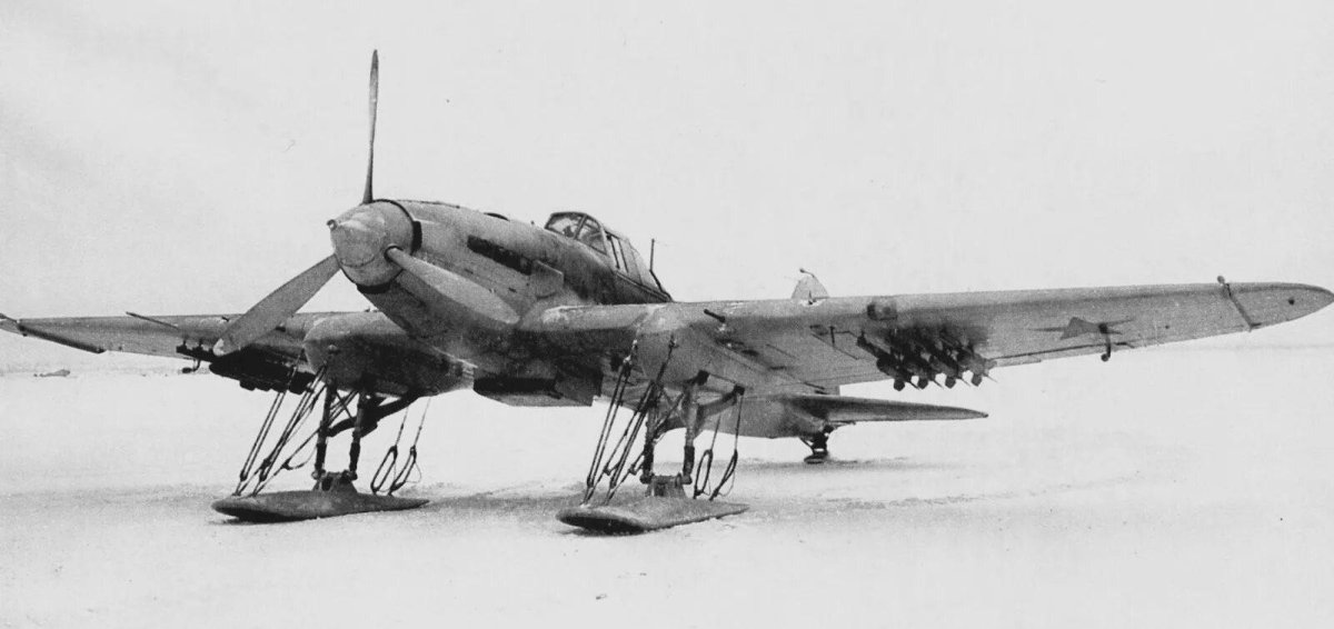 Самолёт ил-2 Штурмовик