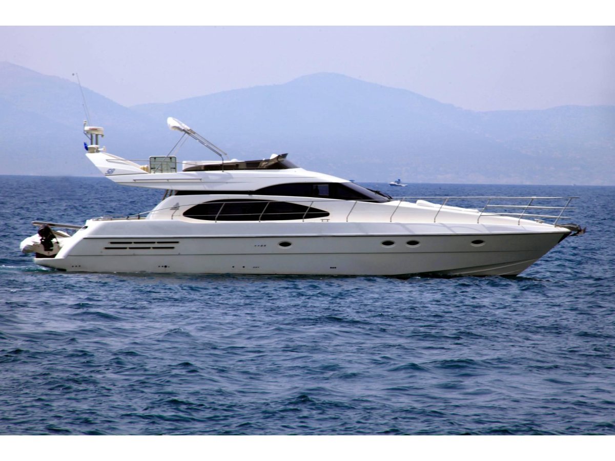 Яхта Azimut 58