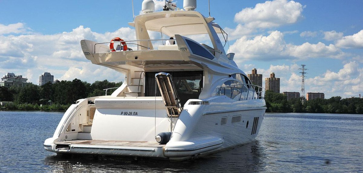 Катер Азимут 58