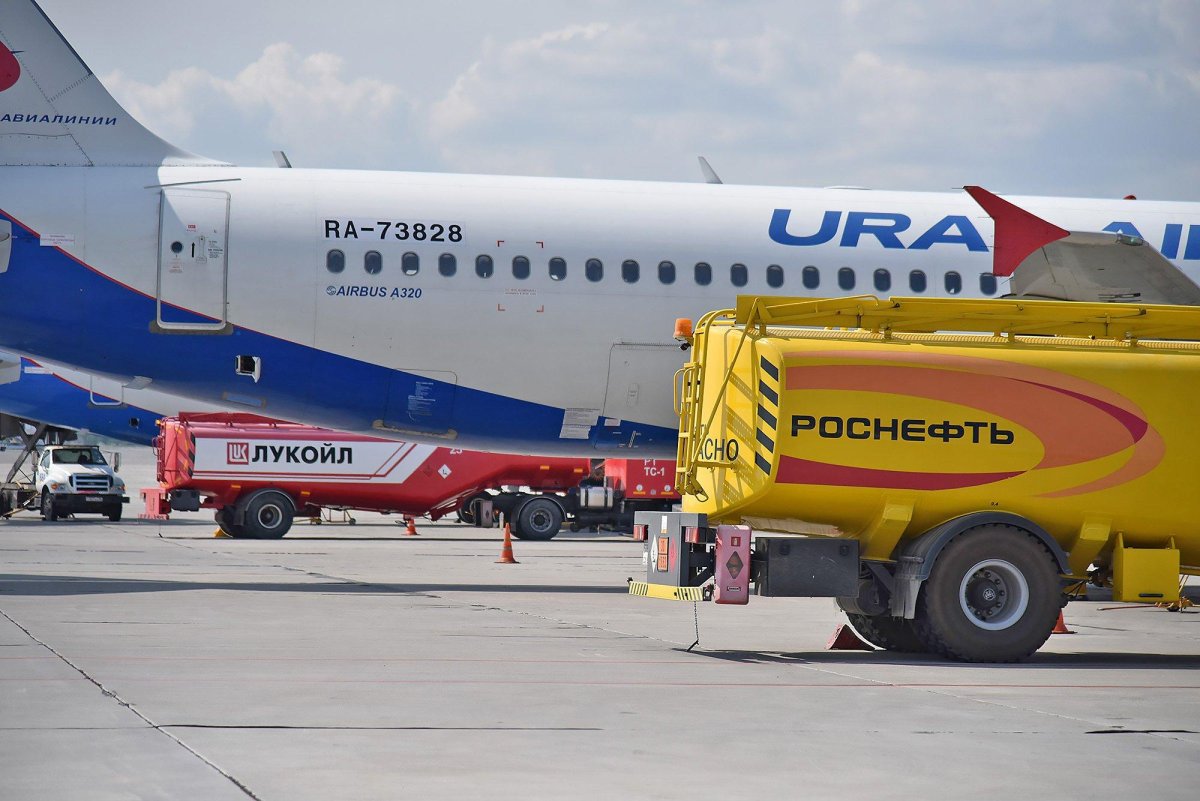 Аэропорт Кольцово самолеты