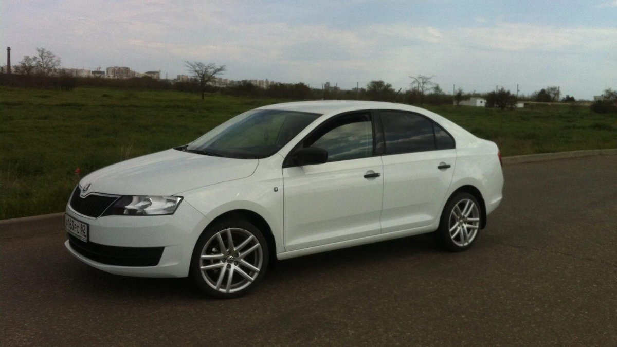 Шкода Рапид на 17 дисках