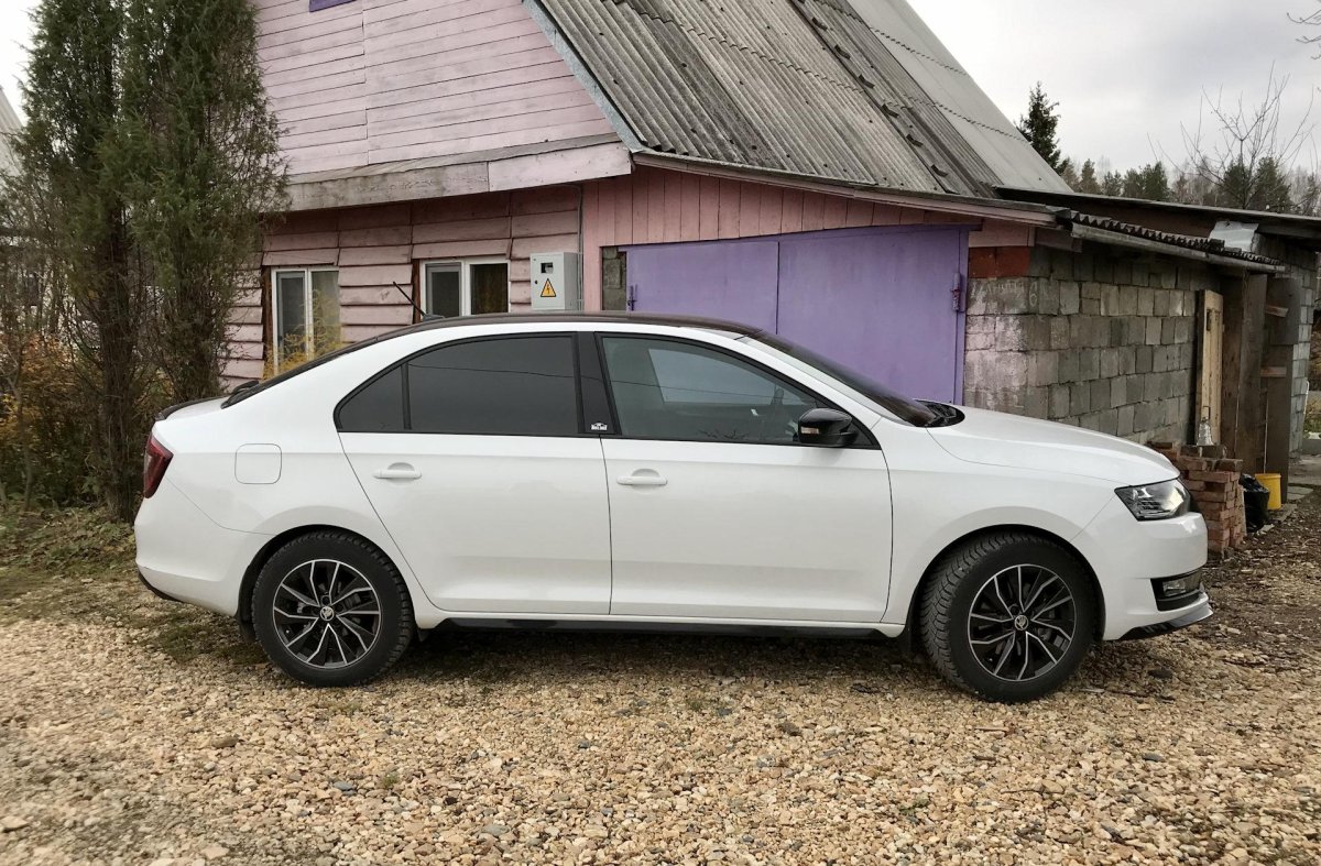 Skoda Rapid на 16 дисках