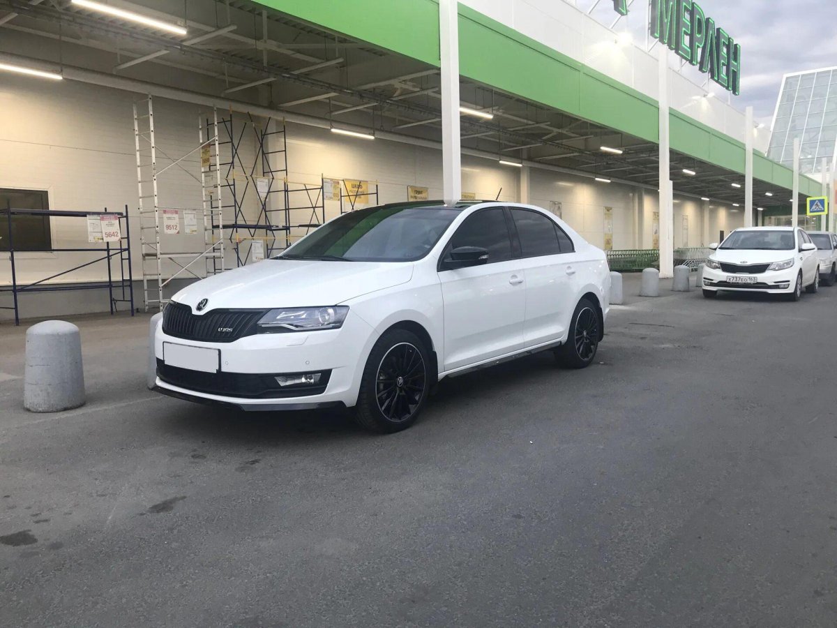Skoda Rapid тонированный