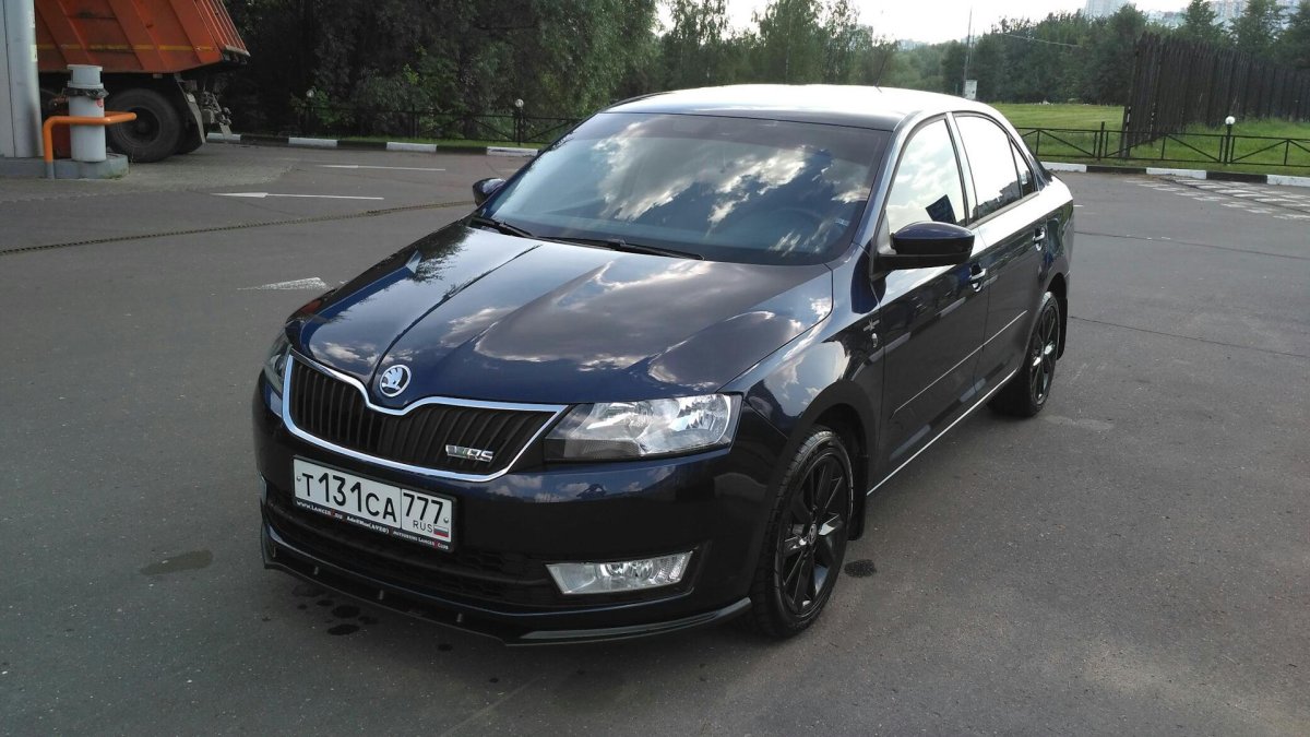 Шкода Рапид 2015 черная