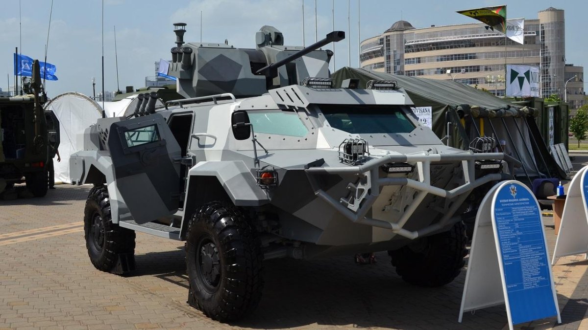 Кайман белорусский броневик